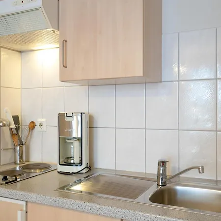Strandnahe In Mit Balkon Apartment